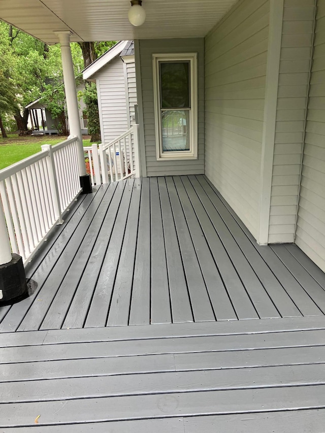 903 2nd St, Princeton, MN 55371 - view of wooden terrace