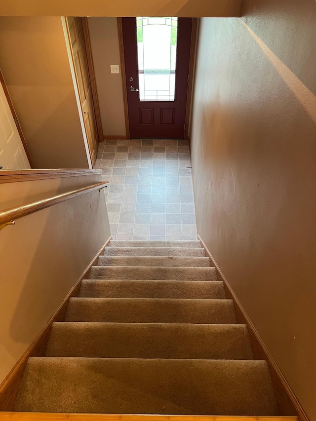 205 Darling Pl, Alexandria, MN 56308 - view of stairway