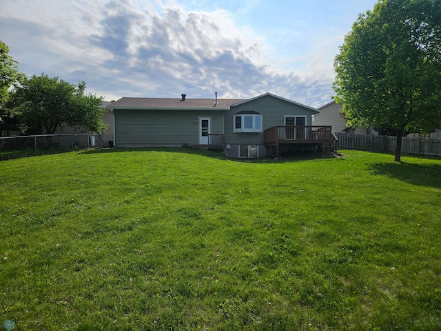 2904 17th Ave S, Moorhead, MN 56560 - rear view of house featuring a deck
