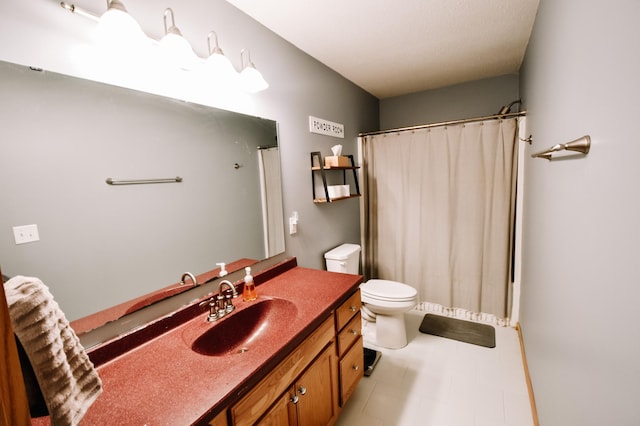 2778 Ridgeview Ln, Red Wing, MN 55066 - bathroom featuring toilet, vanity, and a shower with shower curtain