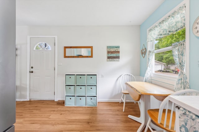 1224 N St NE, Brainerd, MN 56401 - entryway featuring light wood-style floors, healthy amount of natural light, and baseboards