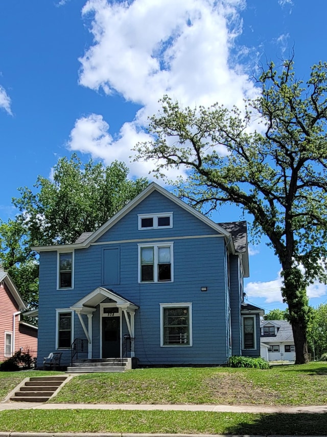 508 6th Ave S, Saint Cloud, MN 56301 - back of property featuring a yard