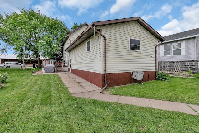 215 Main St E, Freeport, MN 56331 - view of property exterior with a lawn