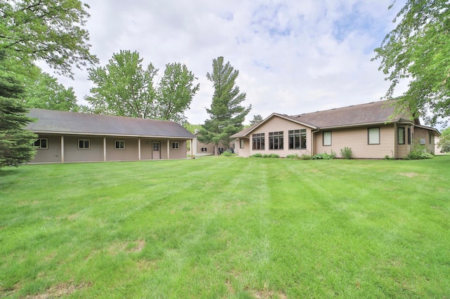 909 Lilac Ln, Little Falls, MN 56345 - view of green lawn