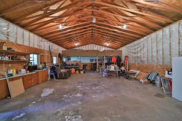 909 Lilac Ln, Little Falls, MN 56345 - view of garage