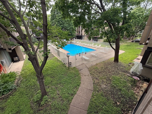 4030 15th Ave S Unit 8C, Minneapolis, MN 55407 - community pool with a patio area