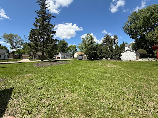 446 Darwin St, Litchfield, MN 55355 - view of green lawn