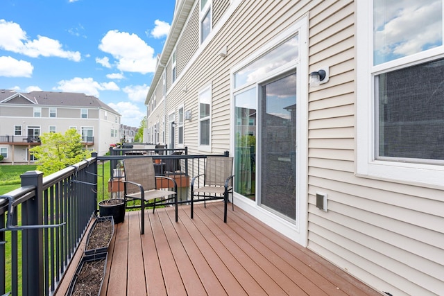 6980 Archer Trl, Inver Grove Heights, MN 55077 - wooden terrace featuring a residential view
