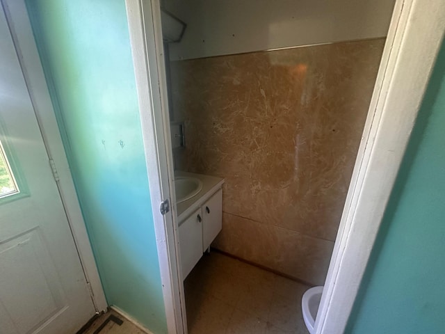 28 Cypress Blvd, Babbitt, MN 55706 - bathroom featuring vanity