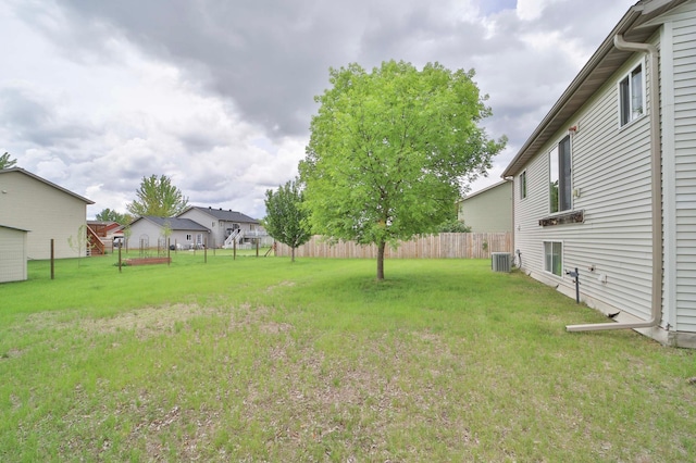 9095 Twins St, Brainerd, MN 56401 - view of yard with central AC