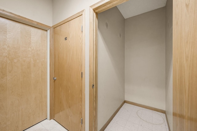 2566 Ellis Ave Unit 124, Saint Paul, MN 55114 - view of closet