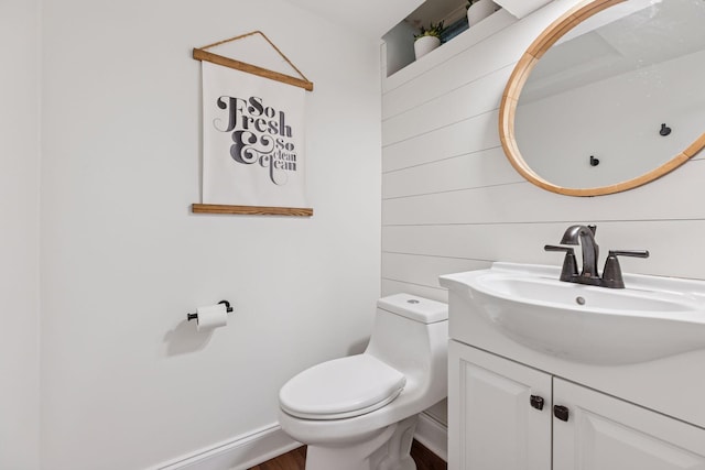 2904 Jersey Ave S, Saint Louis Park, MN 55426 - half bathroom featuring vanity and toilet