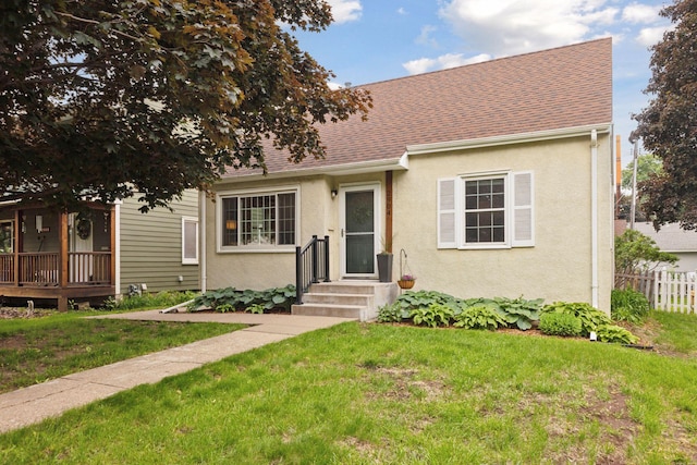 2904 Jersey Ave S, Saint Louis Park, MN 55426 - view of front facade featuring stucco siding and a shingled roof