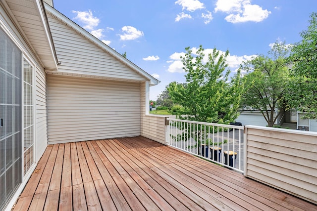7719 Nicholas Way, Chanhassen, MN 55317 - view of wooden deck