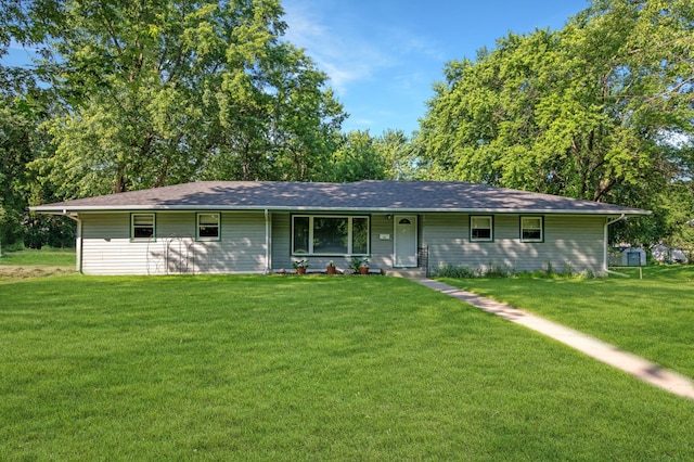 601 4th Ave N, Sauk Rapids, MN 56379 - ranch-style home with a front lawn