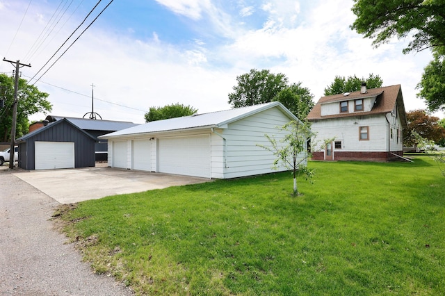 411 6th St, Bird Island, MN 55310 - view of detached garage