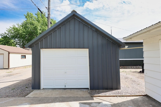 411 6th St, Bird Island, MN 55310 - view of detached garage