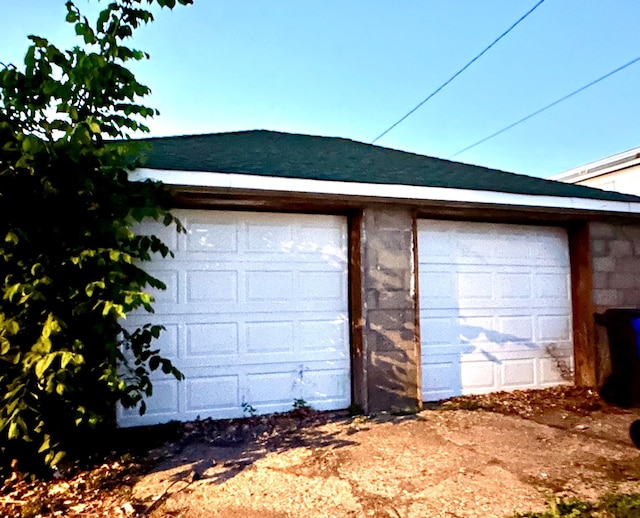 1638 Concordia Ave, Saint Paul, MN 55104 - view of garage