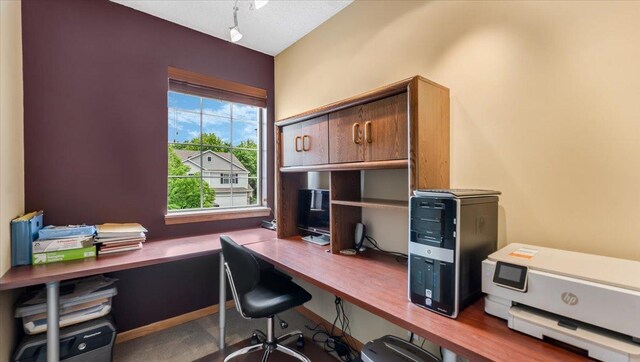 16895 78th Pl N, Maple Grove, MN 55311 - office area with built in desk