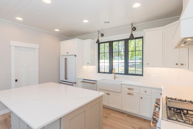 29655 E Horseshoe Lake Rd, Mission Twp, MN 56465 - kitchen with white appliances, a sink, light wood-style floors, light countertops, and recessed lighting