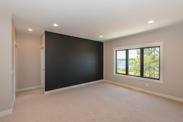29655 E Horseshoe Lake Rd, Mission Twp, MN 56465 - unfurnished room with recessed lighting, light carpet, and baseboards