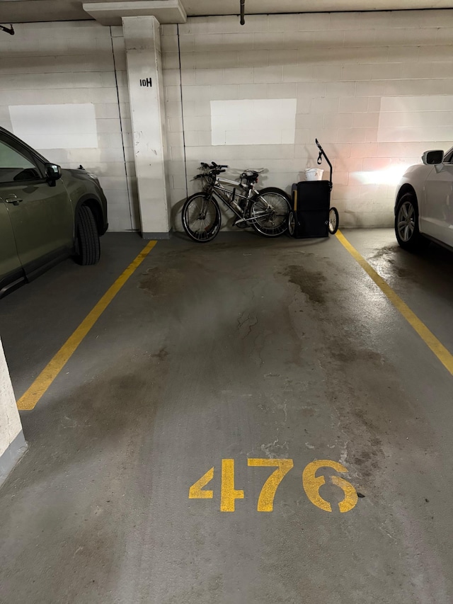 401 1st St Unit 601, Minneapolis, MN 55401 - parking deck with concrete block wall