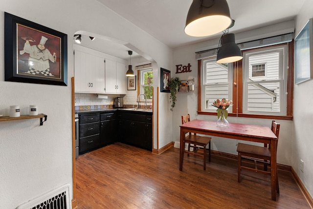 41 17th Ave N, Hopkins, MN 55343 - dining room featuring wood finished floors and baseboards