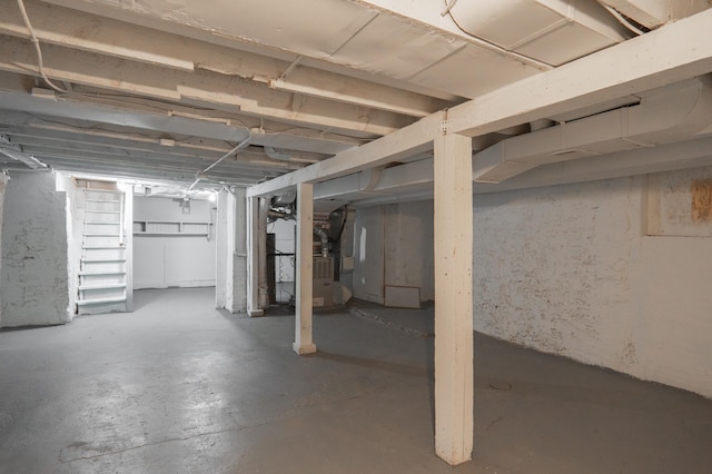 922 Minnehaha Ave E, Saint Paul, MN 55106 - unfinished below grade area featuring heating unit