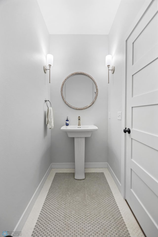 2652 70th Ave S, Fargo, ND 58104 - bathroom featuring baseboards