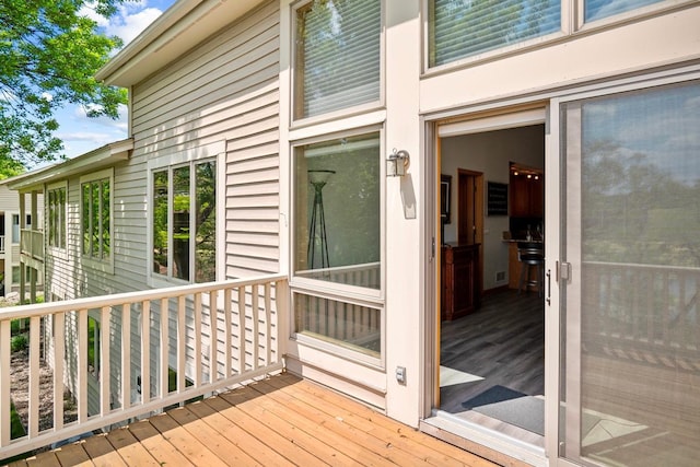 1439 Summit Shores Dr, Burnsville, MN 55306 - view of deck