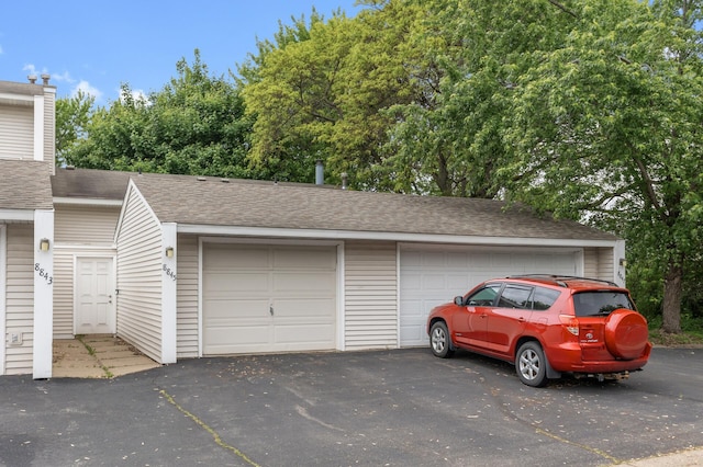 8847 Ironwood Ave S, Cottage Grove, MN 55016 - view of garage