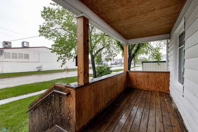 726 College St N, Fargo, ND 58102 - view of porch