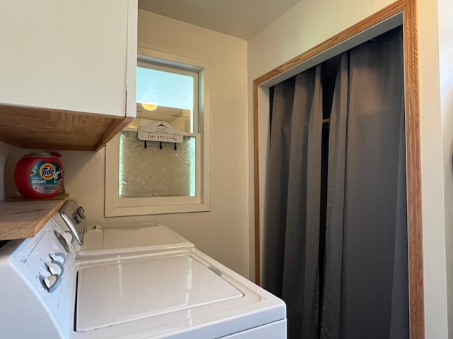 404 1st St S, Hoffman, MN 56339 - laundry area with washer and clothes dryer