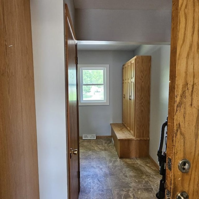 410 9th St, Morris, MN 56267 - view of mudroom