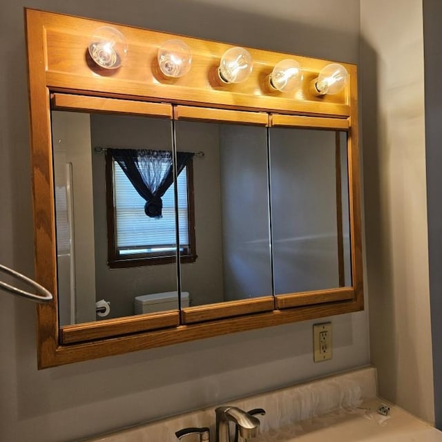 410 9th St, Morris, MN 56267 - detailed view of toilet