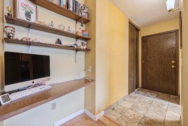 811 Smetana Rd Unit 8, Hopkins, MN 55343 - hall featuring baseboards