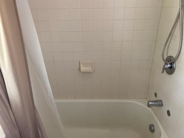503 14th Ave SW, Rochester, MN 55902 - bathroom featuring shower / bath combo