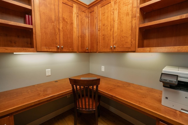 1121 Maplebeck Enclave NE, Byron, MN 55920 - unfurnished office featuring built in study area