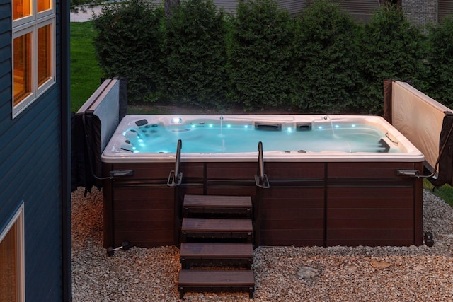 18172 Tamarack Dr, Minnetonka, MN 55345 - view of swimming pool featuring a hot tub