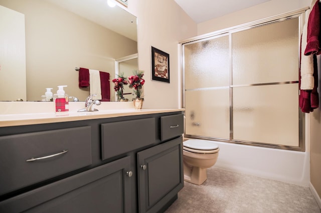 1825 Perlich Ave Unit 206, Red Wing, MN 55066 - full bath with vanity, toilet, and enclosed tub / shower combo