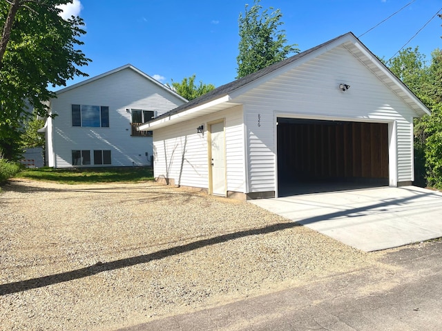 826 Sims Ave, Saint Paul, MN 55106 - view of detached garage