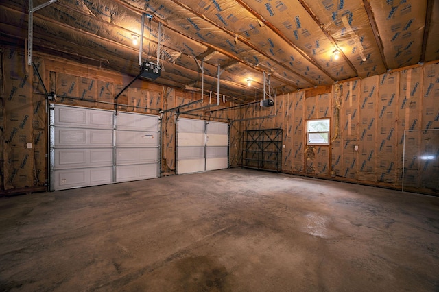 614 S Shore Dr S, Windom, MN 56101 - garage with a garage door opener