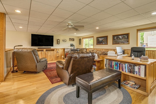 28610 Bay Shore Dr NW, Isanti, MN 55040 - living area featuring light wood-type flooring, a paneled ceiling, ceiling fan, and recessed lighting