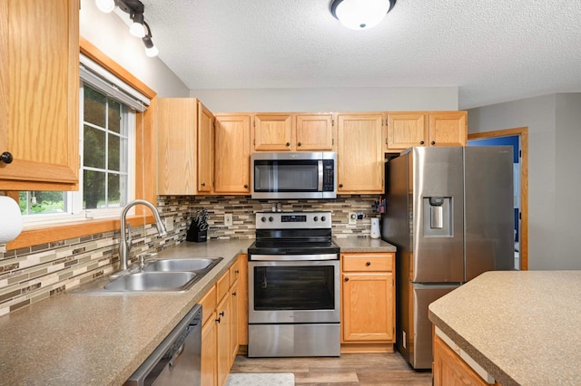 15357 Greenhaven Ln Unit 102, Burnsville, MN 55306 - photo 8