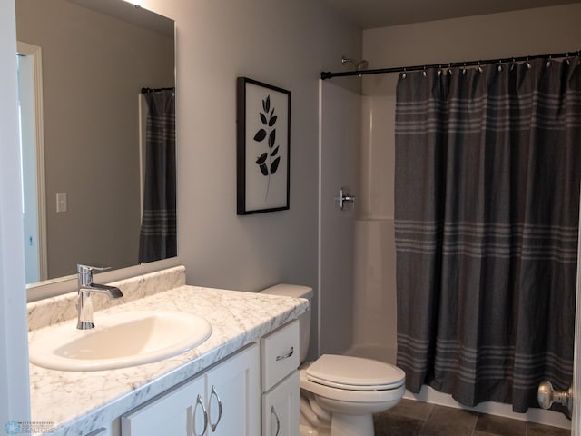 6321 83rd Ave S, Horace, ND 58047 - bathroom featuring vanity, toilet, a shower with curtain, and tile patterned flooring