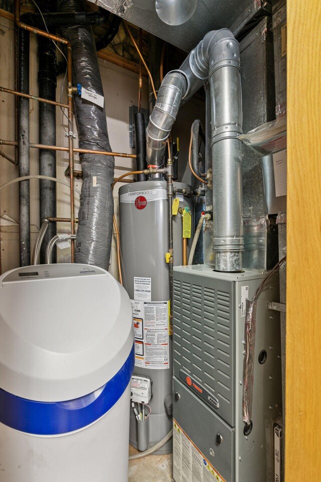 8379 Corcoran Cir Unit 47, Inver Grove Heights, MN 55076 - utility room featuring gas water heater