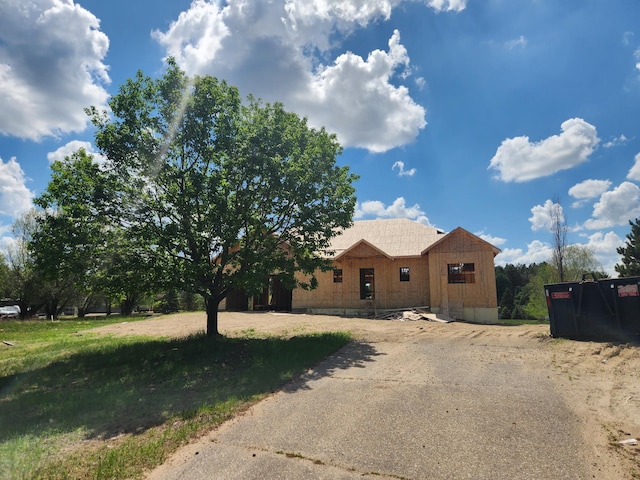 33006 Hilary Cir, Cambridge Twp, MN 55008 - view of front facade
