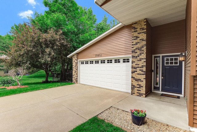 10432 102nd Pl, Maple Grove, MN 55369 - view of garage