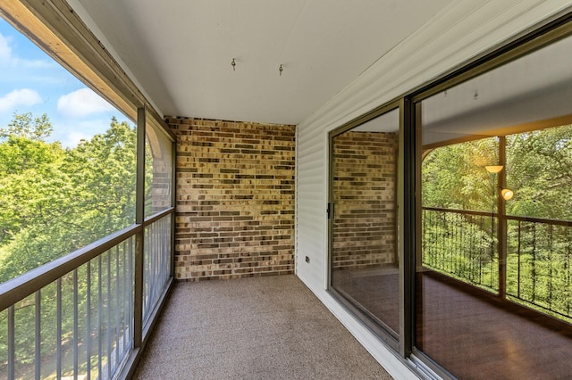 10441 Greenbrier Rd Unit 315, Minnetonka, MN 55305 - view of balcony