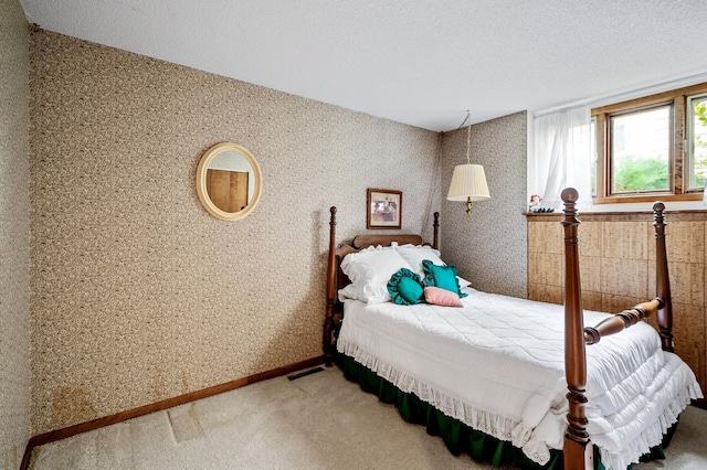 451 Reflection Rd, Apple Valley, MN 55124 - bedroom featuring carpet and wallpapered walls